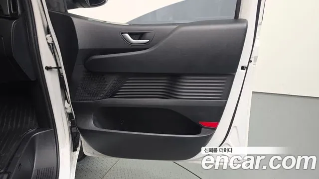 Hyundai Staria — Фото автомобиля 13