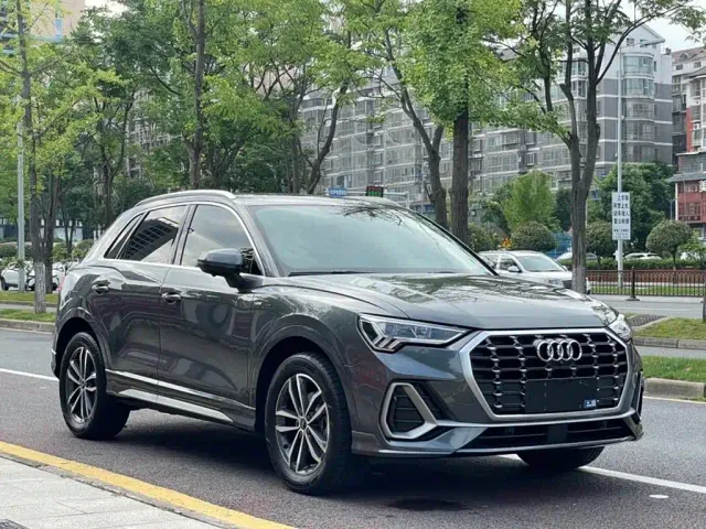 Audi Q3 — Фото автомобиля 3