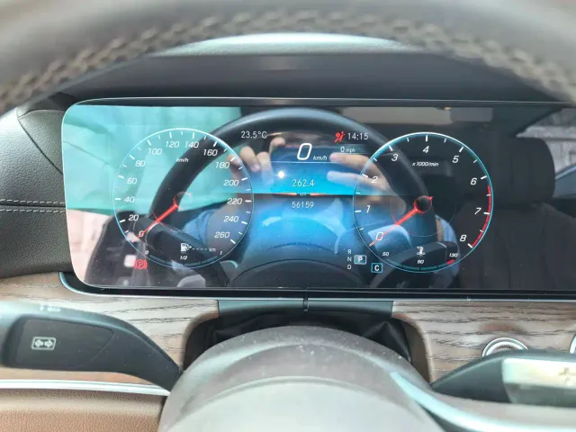 Mercedes-Benz E-Class — Фото автомобиля 7
