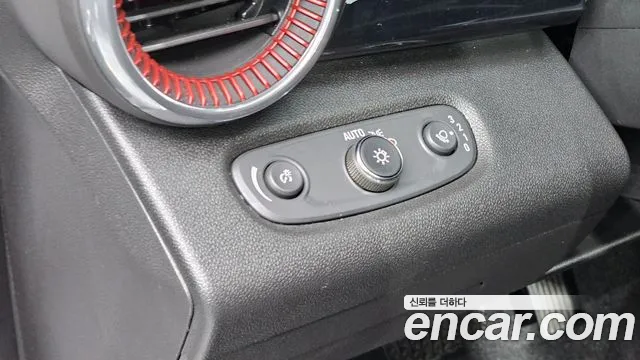 ChevroletGMDaewoo Trax Trax Кроссовер — Фото автомобиля 13