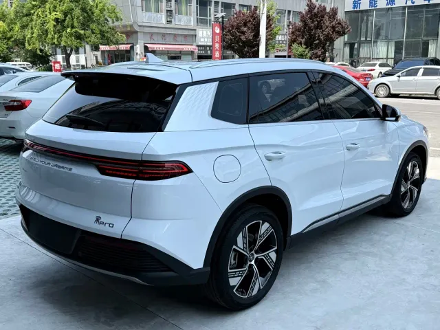 BYD Song Pro — Фото автомобиля 4