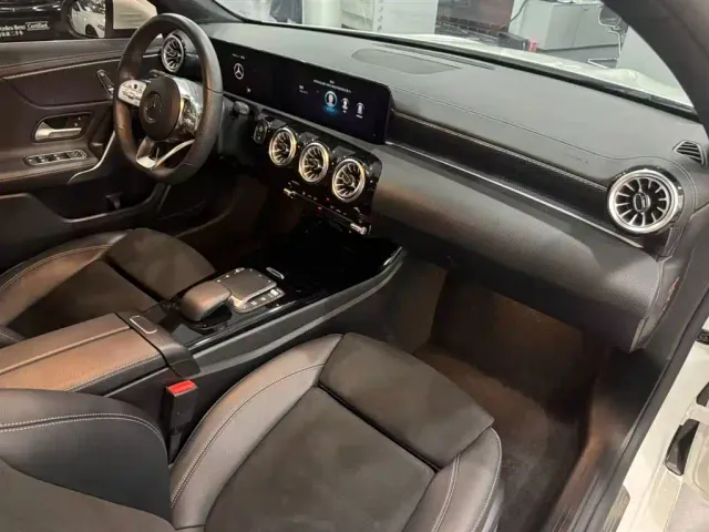 Mercedes-Benz A-Class — Фото автомобиля 20