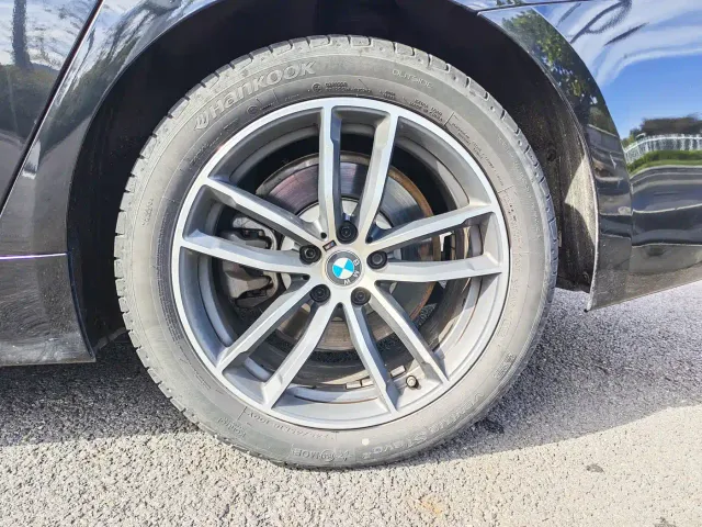 BMW 5 Series — Фото автомобиля 20