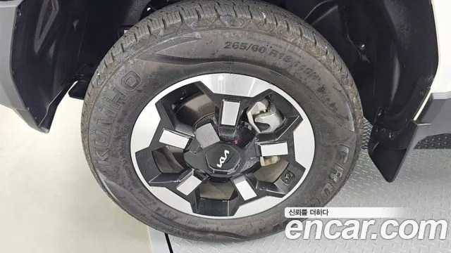 Kia Tasman Tasman 2.5T Бензин 4WD — Фото автомобиля 3
