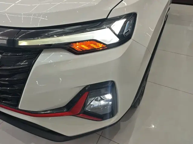 Changan CS35 Plus — Фото автомобиля 23