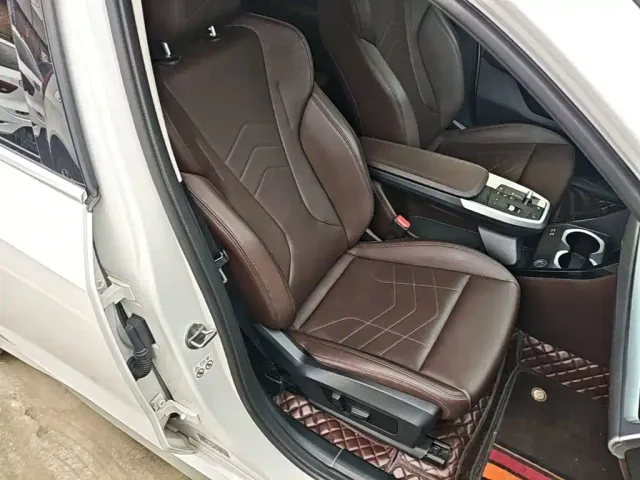 BMW X1 — Фото автомобиля 24