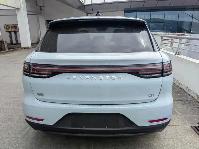 Leapmotor C11 — Фото автомобиля 7