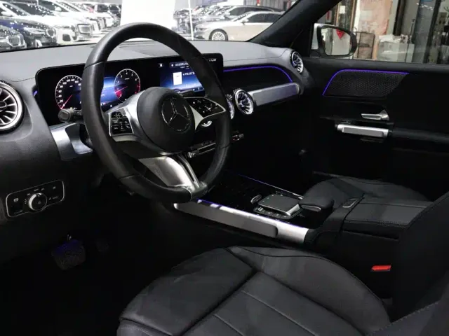 Mercedes-Benz GLB-Class — Фото автомобиля 6