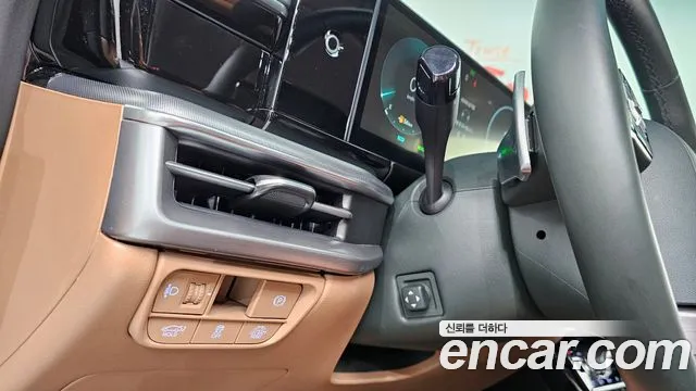 Hyundai Grandeur GN7 — Фото автомобиля 15