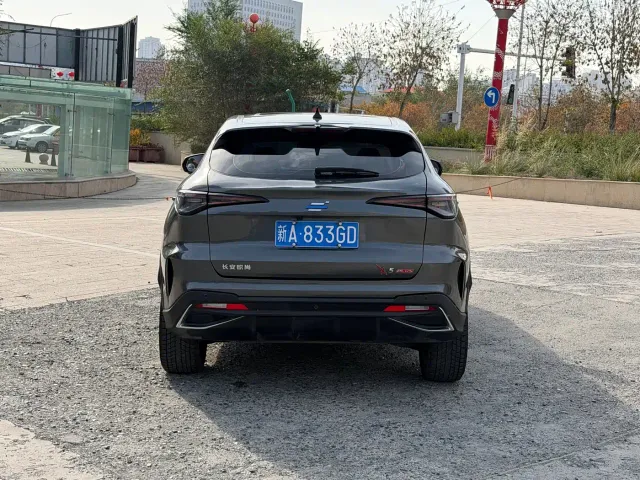 Changan X5 Plus — Фото автомобиля 7