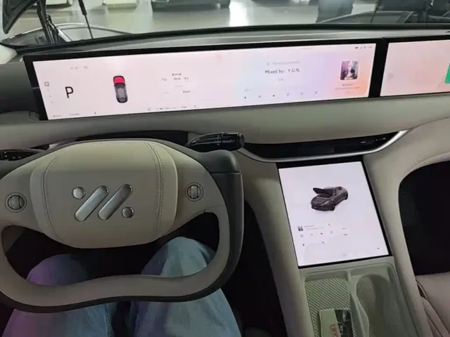 IM Motors LS6 — Фото автомобиля 9