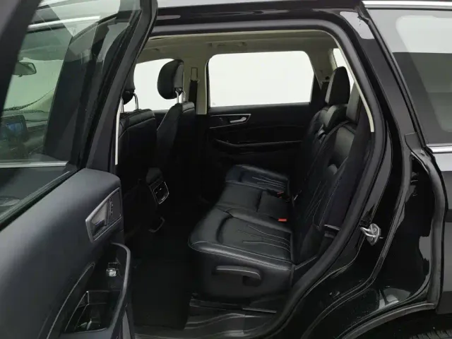 Ford Edge — Фото автомобиля 15