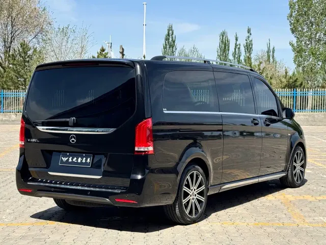 Mercedes-Benz V-Class — Фото автомобиля 4