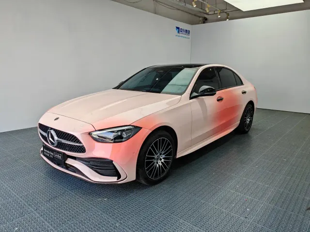 Фотография автомобиля — Mercedes-Benz C-Class
