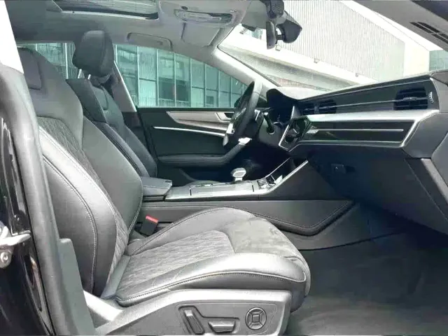 Audi A7L — Фото автомобиля 6