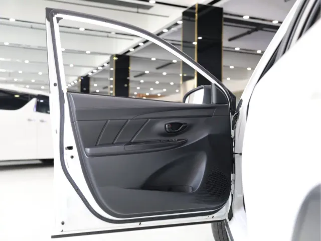 Toyota YARiS L Zhi Xuan — Фото автомобиля 5