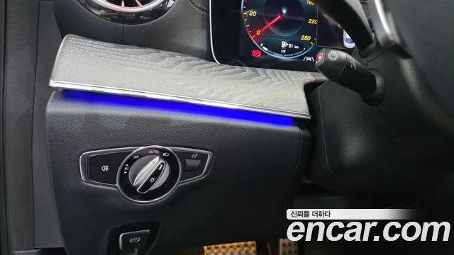 Mercedes-Benz E-Class W213 — Фото автомобиля 28