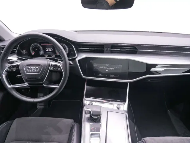 Audi A7L — Фото автомобиля 15