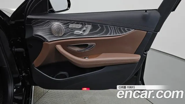 Mercedes-Benz E-Class W213 — Фото автомобиля 14