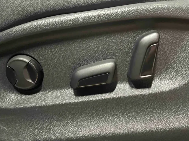Volkswagen Tiguan L — Фото автомобиля 30