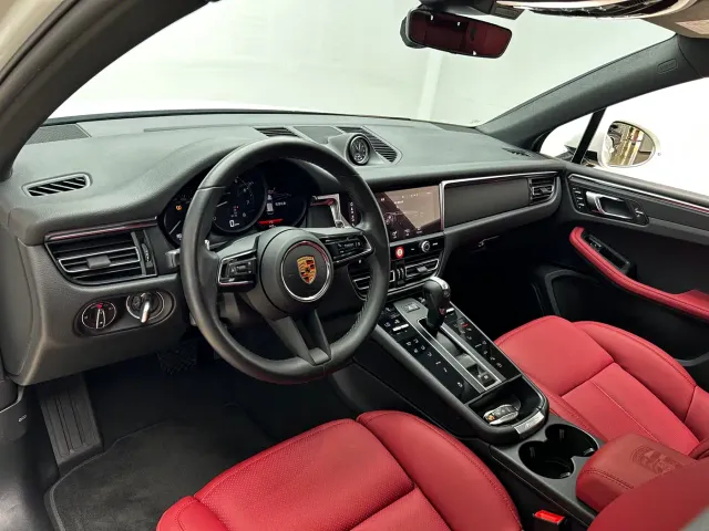 Porsche Macan — Фото автомобиля 9