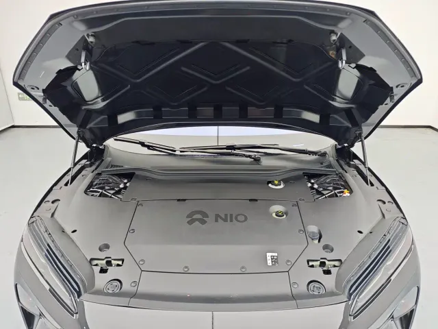Nio ET5 Touring — Фото автомобиля 10
