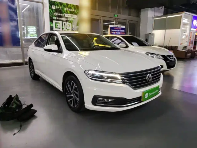 Volkswagen Lavida — Фото автомобиля 3