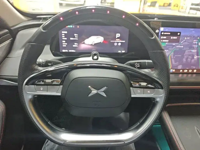 Xpeng P7 — Фото автомобиля 10