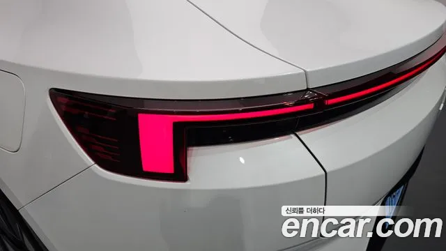 Polestar Polestar 4 — Фото автомобиля 23