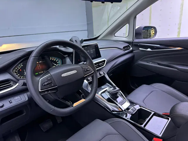 Maxus Dajia 5 — Фото автомобиля 10