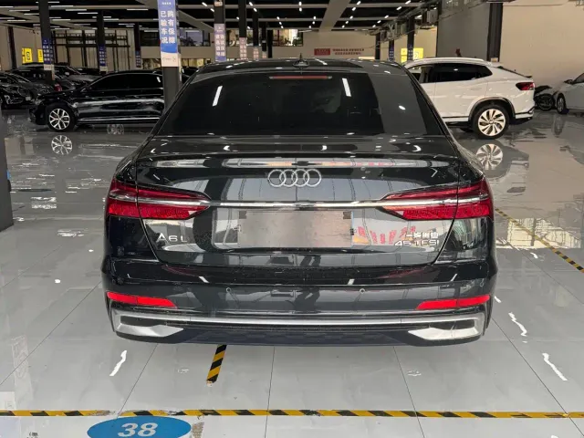 Audi A6L — Фото автомобиля 5
