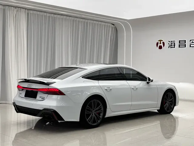 Audi A7 — Фото автомобиля 14