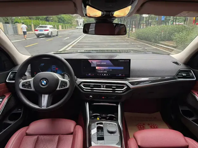 BMW 3 Series — Фото автомобиля 12