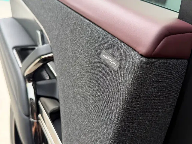 Land Rover Range Rover Sport — Фото автомобиля 15