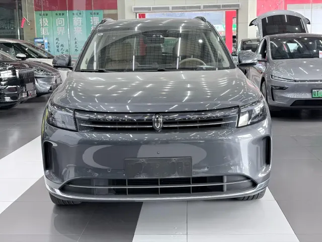 Aito M7 — Фото автомобиля 3