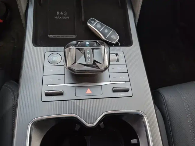 BYD Song L DM-i — Фото автомобиля 10