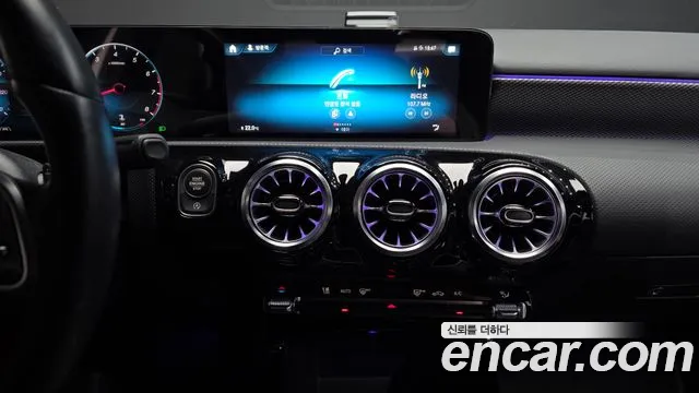 Mercedes-Benz A-Class — Фото автомобиля 14
