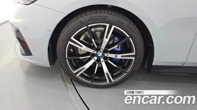 BMW 5 Series G60 — Фото автомобиля 5