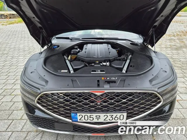 Genesis G90 Бензин 3.5 турбо AWD — Фото автомобиля 16