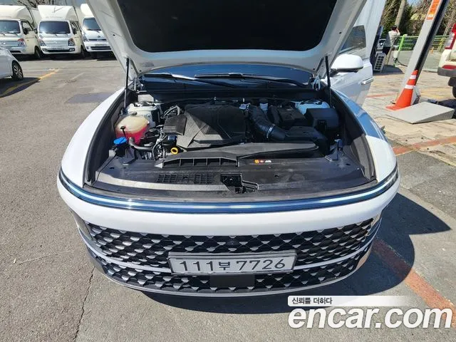 Hyundai Grandeur Grandeur (GN7) — Фото автомобиля 16
