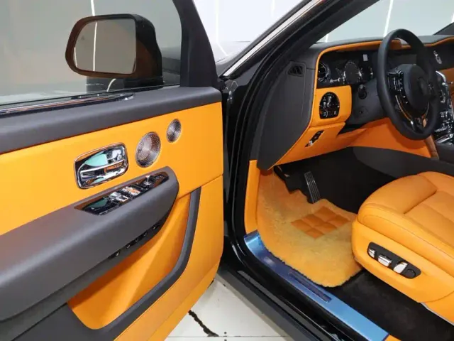 Rolls-Royce Cullinan — Фото автомобиля 22