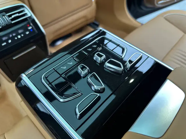 Hongqi H9 — Фото автомобиля 26