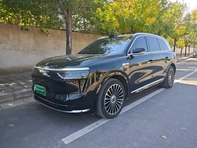 Фотография автомобиля — Aito M8