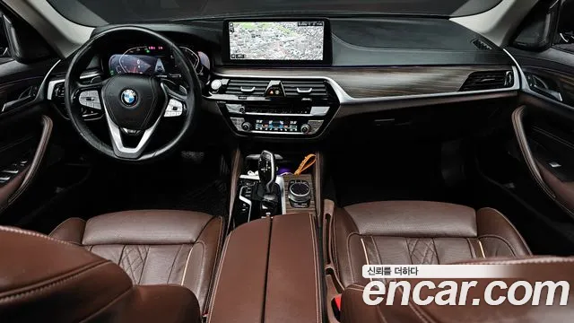 BMW 5-Series 5 серия (G30) 530i xDrive Luxury — Фото автомобиля 7