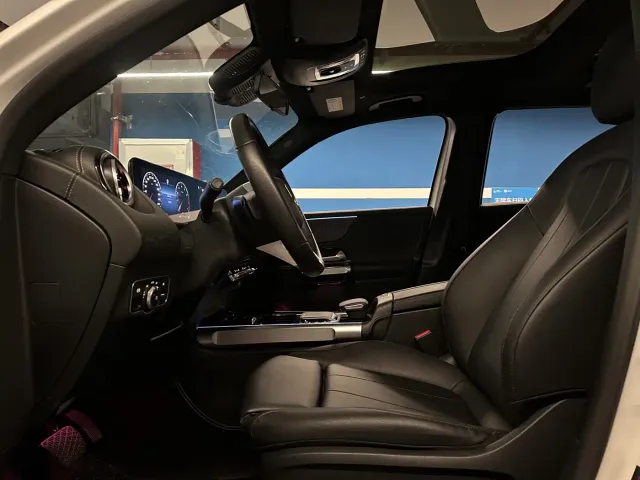 Mercedes-Benz GLB-Class — Фото автомобиля 15