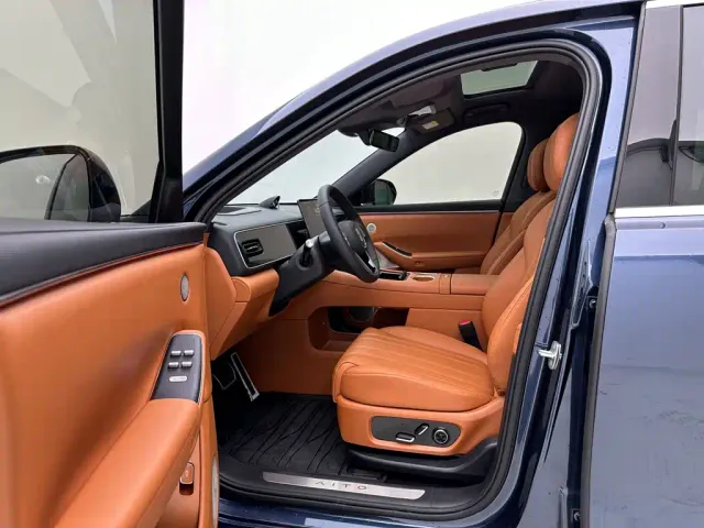 Aito M7 — Фото автомобиля 17