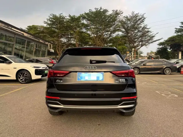 Audi Q3 — Фото автомобиля 9