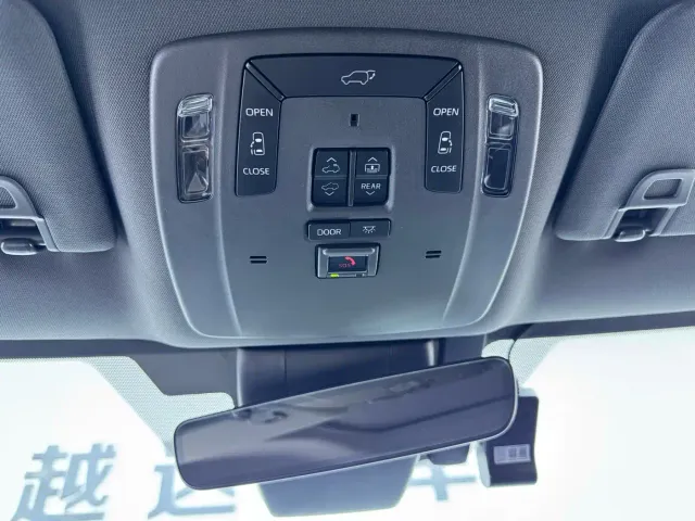 Toyota Sienna — Фото автомобиля 13