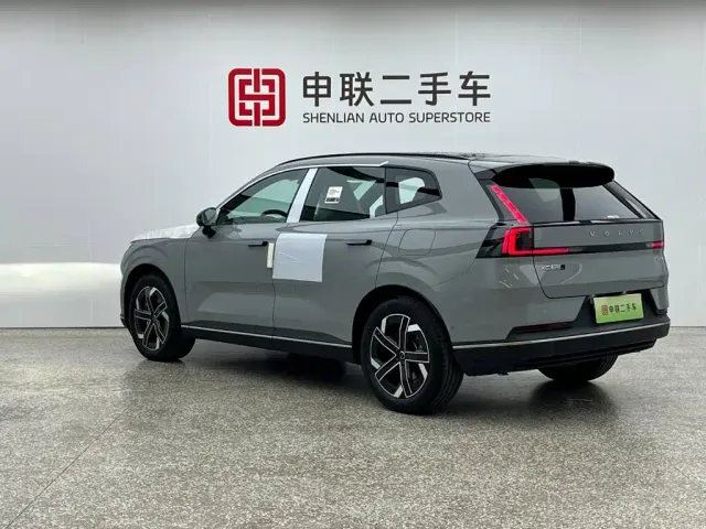 Volvo XC70 Plug-in Hybrid — Фото автомобиля 4