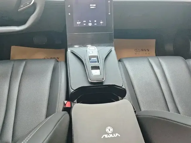 Dongfeng Aeolus Haohan 2024 Glory Edition 1.5T Fashion — Фото автомобиля 16